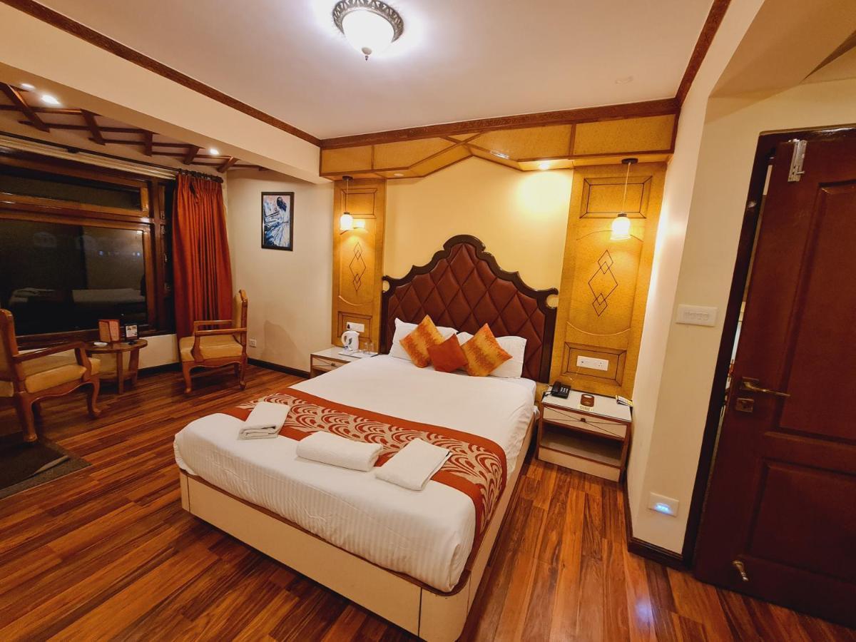 Отель Omega Residency Дарджилинг Экстерьер фото